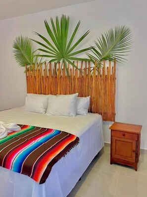 Desk, laptop workspace, free WiFi - Hotel Ich Ha Tulum - Adults Only  (Tulum)