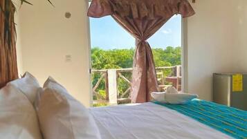 Desk, laptop workspace, free WiFi