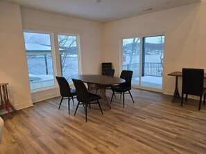 Dining - Waterfront Retreat One (Rocky Mount)