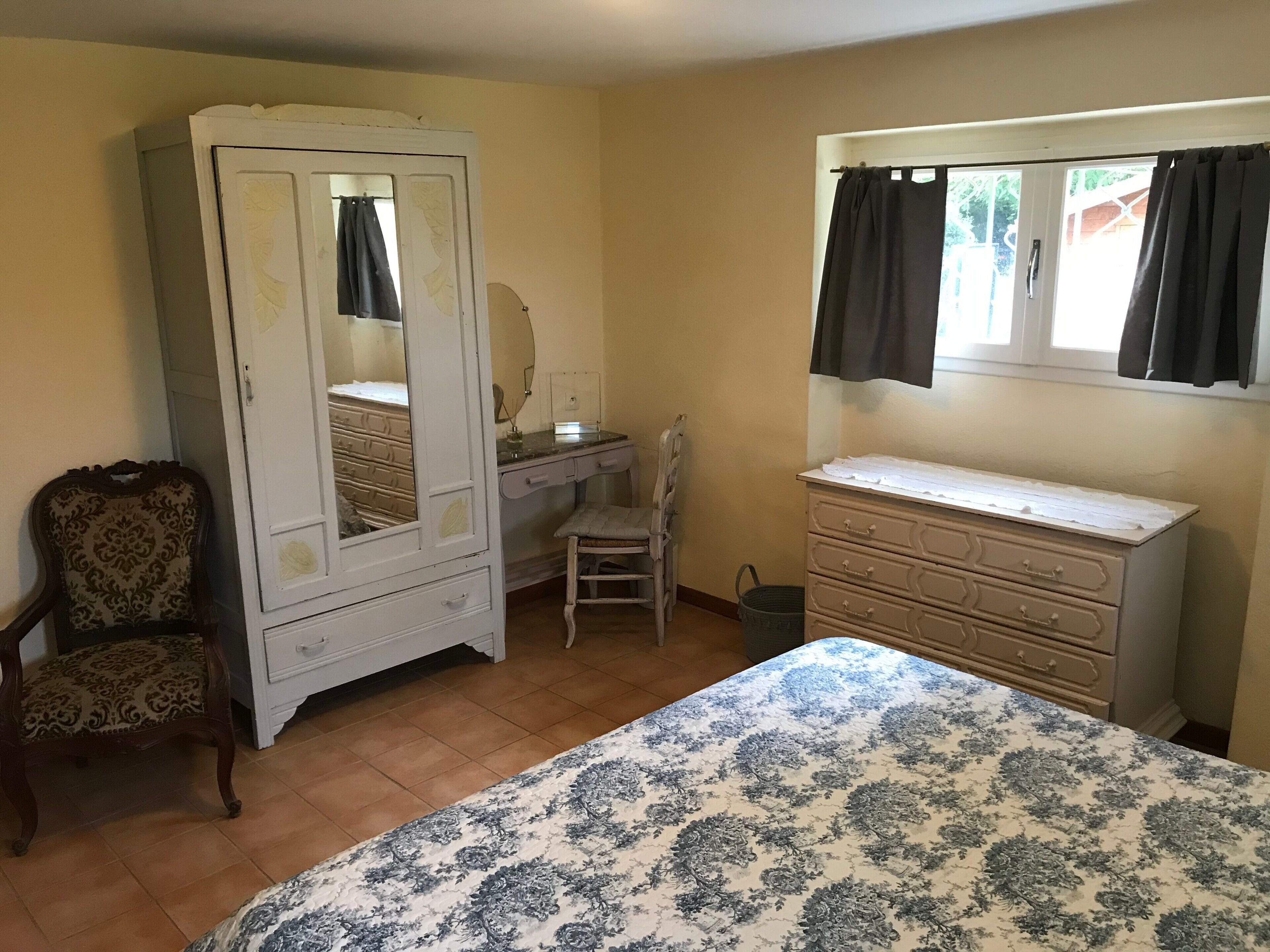 Bügeleisen/Bügelbrett, WLAN, Bettwäsche