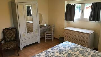 Bügeleisen/Bügelbrett, WLAN, Bettwäsche