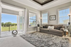 Smart TV, video games - Luxury Reunion Oasis with Private Pool, Movie Room & Golf Views. (Reunion)