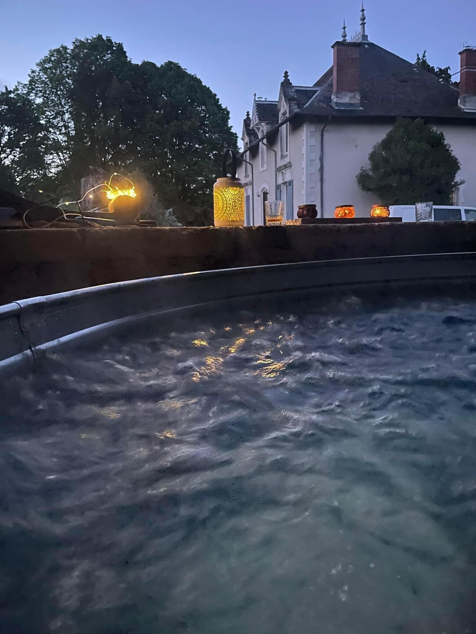 Bain à remous extérieur
