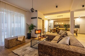 Smart TV, fireplace, ping pong, books - Villa21 Vinodol Hilltop Estate (Bribir)