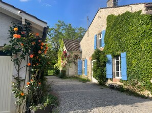 Exterior - Dog-Friendly Retreat for Couples (Penne-d'Agenais)