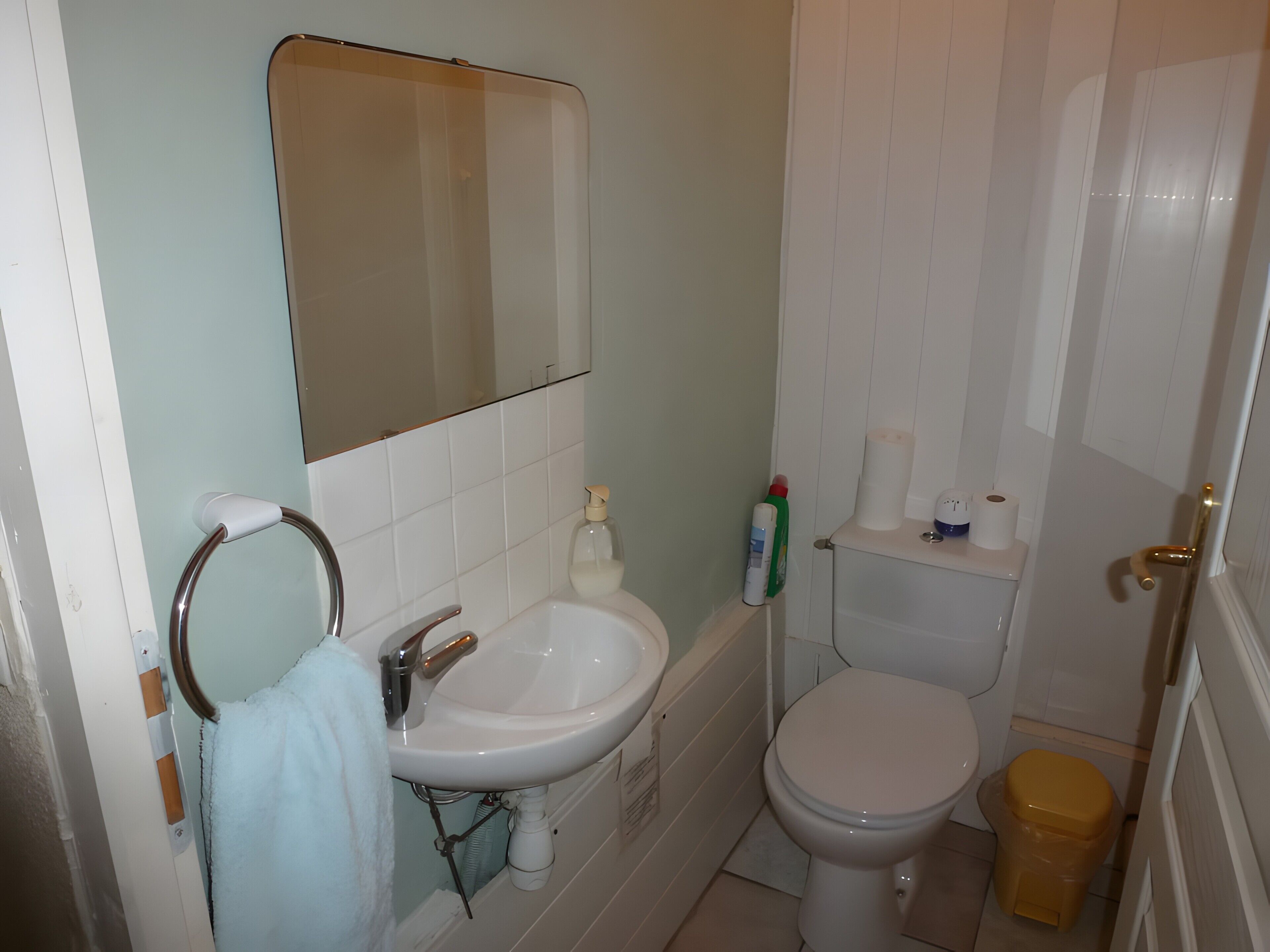 淋浴设施、吹风机、毛巾