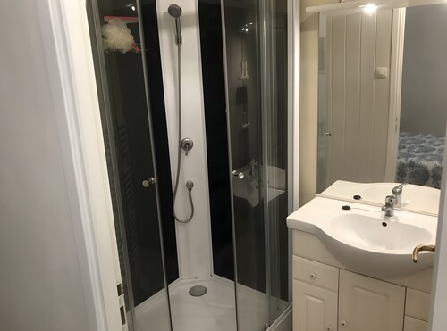 Dog-Friendly Retreat for Couples