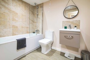 Hårtørrer, håndklæder, Toiletpapir