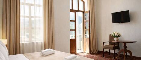 Basic Double Room | In-room safe, free WiFi