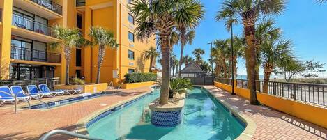 Außenpool (je nach Saison geöffnet)