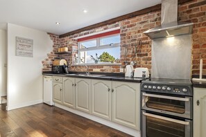 Fridge, microwave, oven, toaster