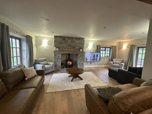 Escape to this beautifully refurbished farmhouse with private pool