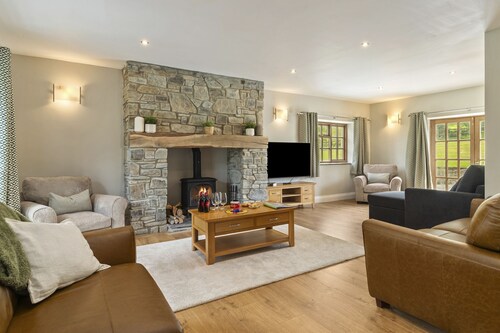 Escape to this beautifully refurbished farmhouse with private pool