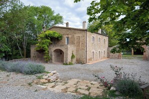 Exterior - Ampurdanese Charm with Swimming Pool and Nature (Bascara)
