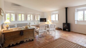 Living area - Ampurdanese Charm with Swimming Pool and Nature (Bascara)