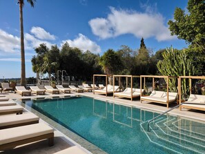 Outdoor pool - KARAT El Nogal Hotel Boutique & Spa (Vilaflor)
