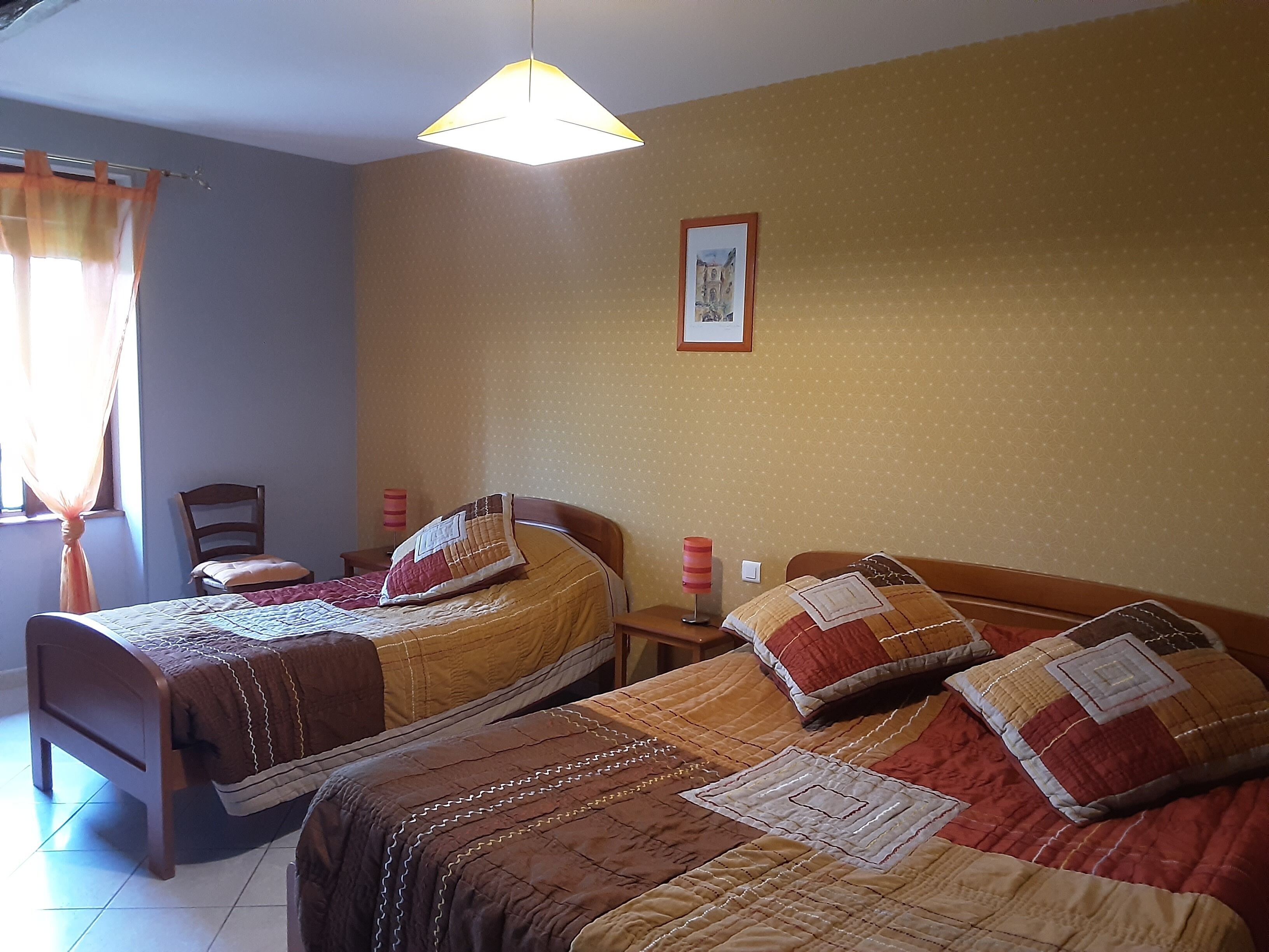 1 habitación y ropa de cama 