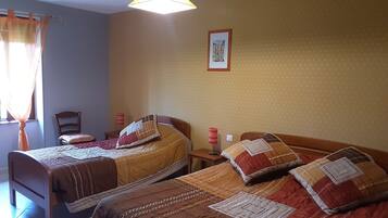 1 habitación y ropa de cama