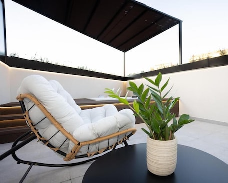 Terrace/patio. Dorian Suites