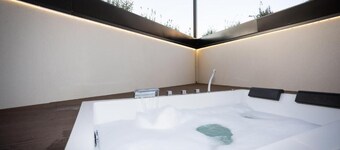 Dorian Suites