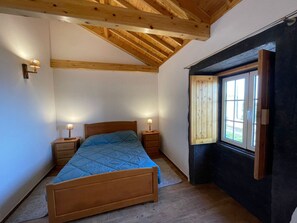 House | 2 bedrooms - Casa R Stica in Serreta (Angra do Heroismo)