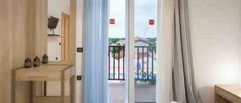 Deluxe Double Studio