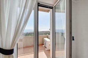 Interior - Bright B&B with Sea View Balcony - 102 - Santangelo - Pool (Monte Sant'Angelo)