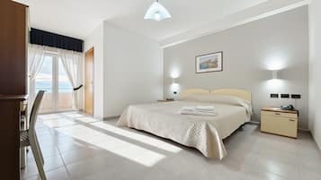 1 habitación, wifi y ropa de cama