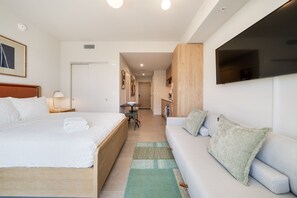 Iron/ironing board, WiFi, bed sheets - Crosby Miami WTC Studio Urban Pad #315 (Miami)