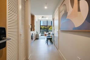 Interior - Crosby Miami WTC Studio Urban Pad #315 (Miami)