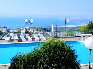 Pool - Single Room B&B with Window - 111 - Santangelo - Pool (Monte Sant'Angelo)