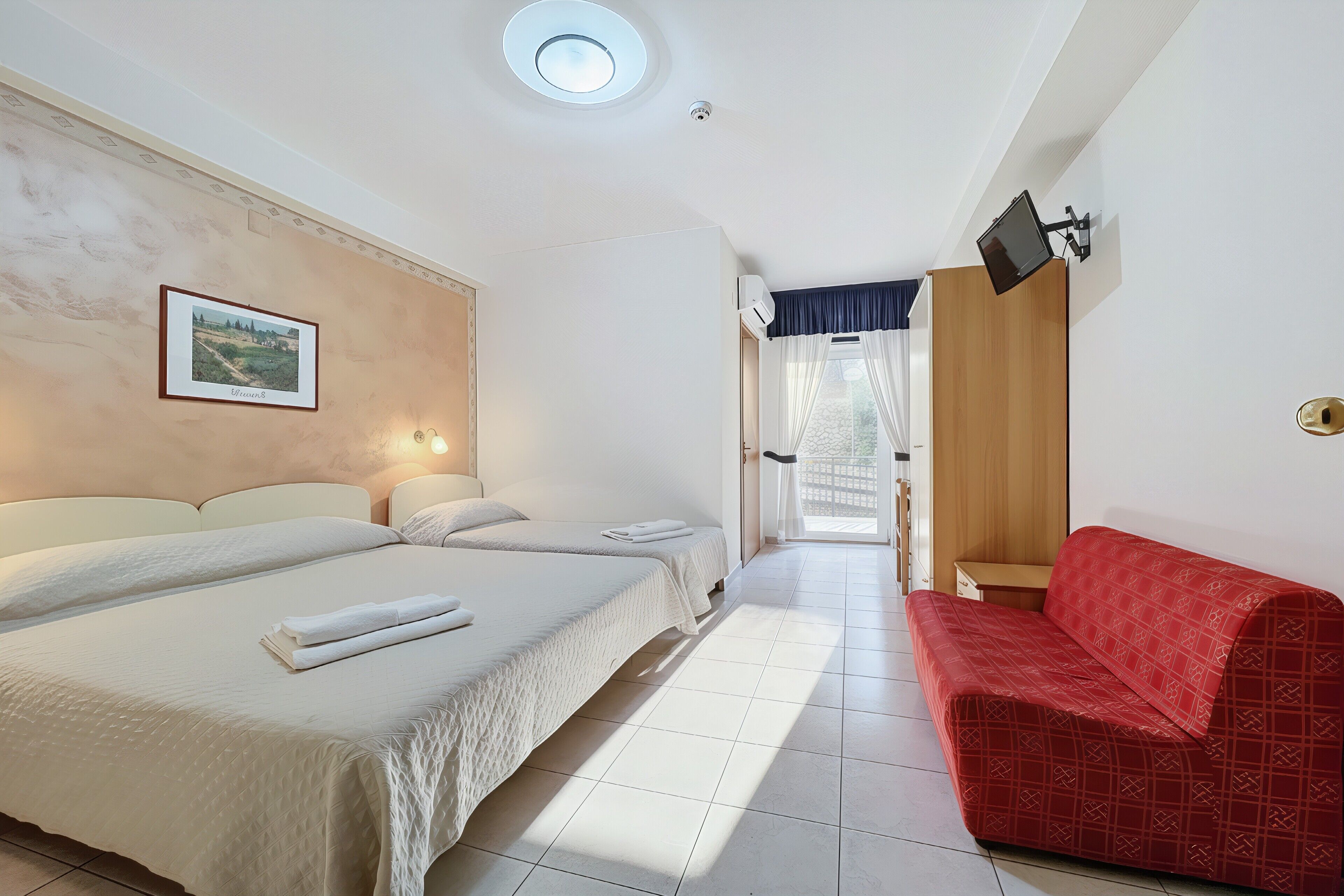 1 bedroom, WiFi, bed sheets