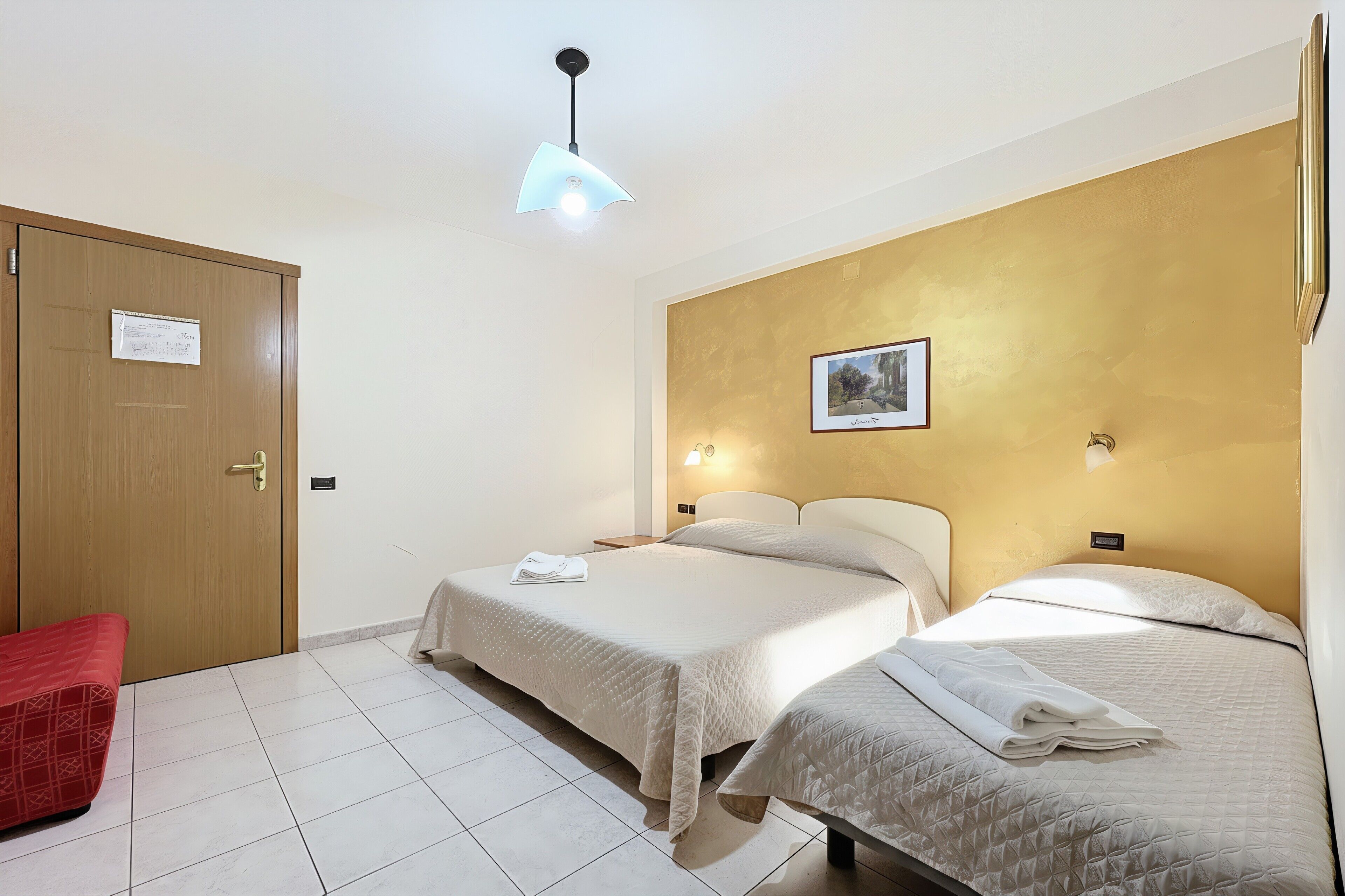 1 bedroom, WiFi, bed sheets