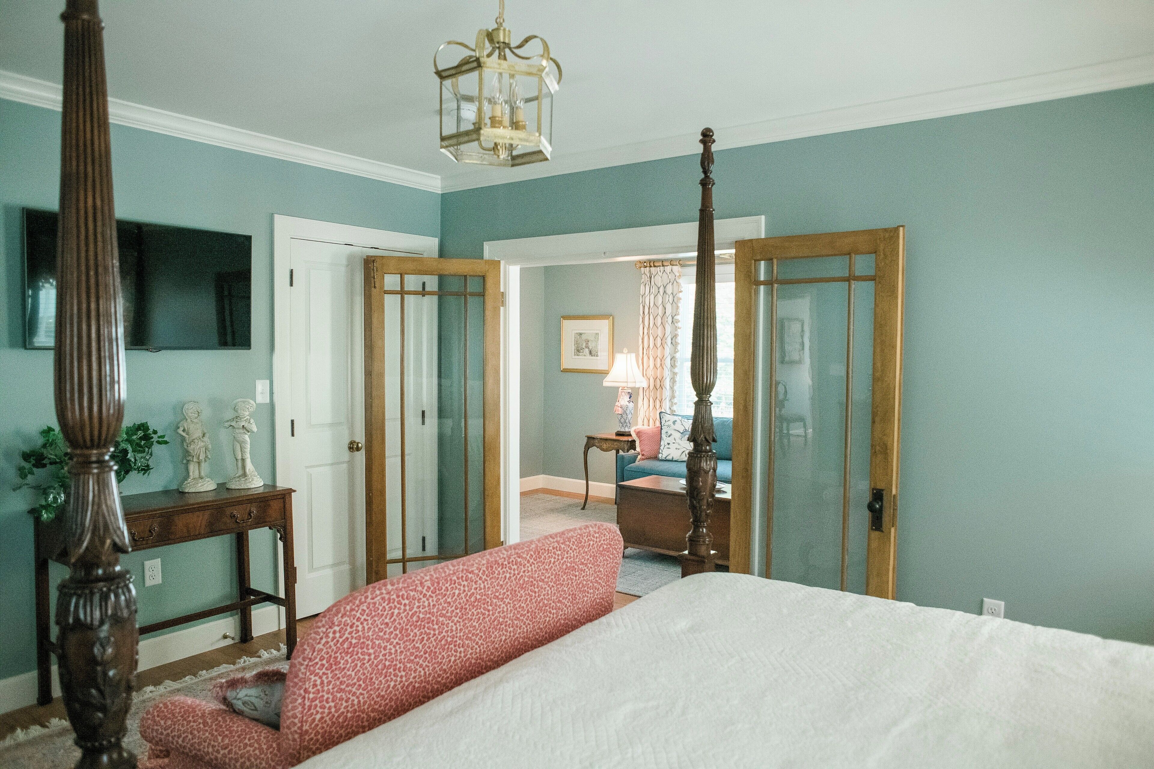 1 makuuhuone, silitysrauta/-lauta, vuodevaatteet