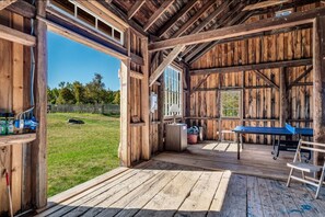 Interior - Gracious, updated, and classic 5-bedroom farmhouse in gorgeous Chesterfield (Chesterfield)