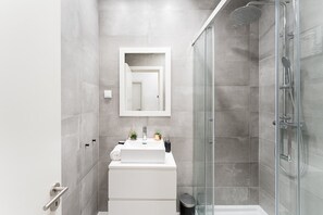 Shower, hair dryer, towels - GuestReady - Studio in Porto (Porto)