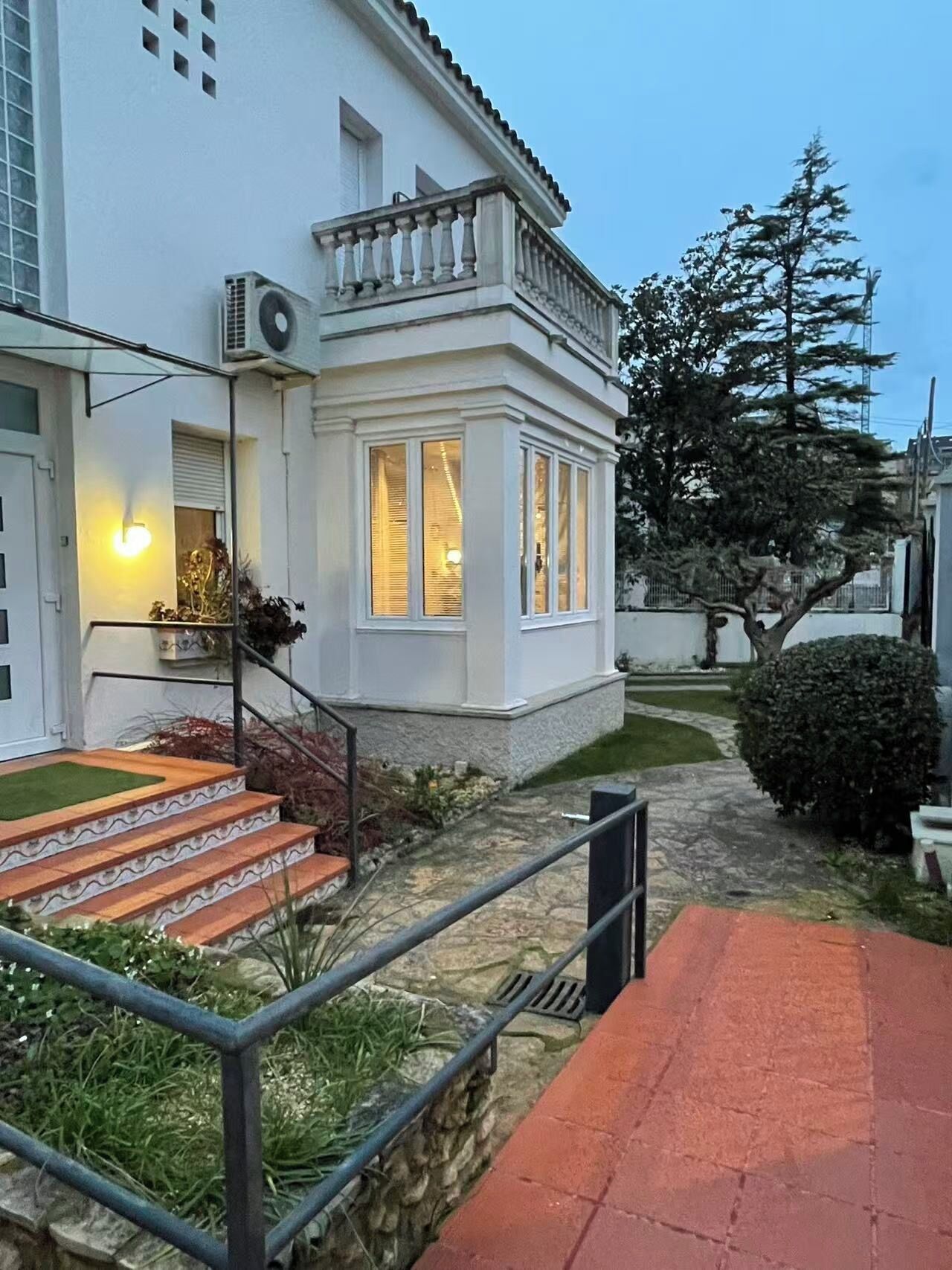 Fachada de la propiedad