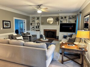 Living area - Beautiful Masters Rental 4 miles from Augusta National (Martinez)
