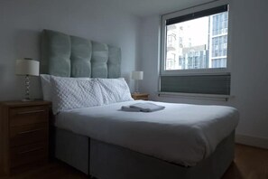 WiFi - Charming Central London Riverside Apartment – Steps from the Heart of the City (London)