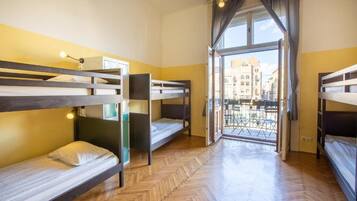 In-room safe, iron/ironing board, free WiFi