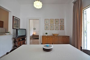 Interior - Villetta Macao 2 – 2 bedrooms, 2 bathrooms, 70 m from the sea (Torre Suda)