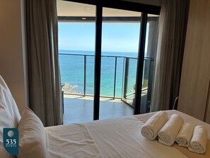 1 bedroom, iron/ironing board, Internet - Your space in Barra with elevated view of the sea (Salvador)