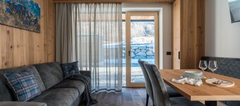 'Genzianella Apartment' with Mountain View, Wi-Fi and Air Conditioning