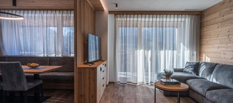 'Pino Mugo' Apartment with Mountain View, Wi-Fi and Air Conditioning