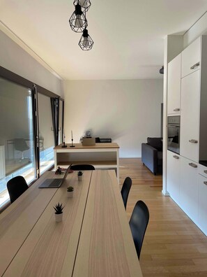 Dining - Apt near City Center, Novartis & Messe+Basel Card (Basel)