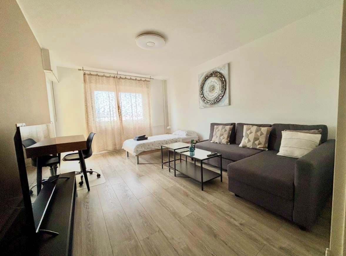 Televisio, työhuone