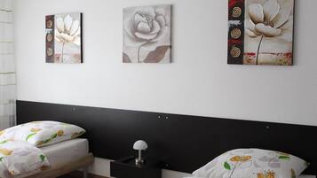 1 bedroom, iron/ironing board, WiFi