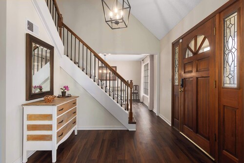 Sleeps 15_6 BR+KingBeds_Air Hockey_FIFA 2026