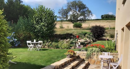 La Belle Étape Guest Rooms: Mountain Views in the Heart of Forez