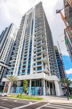 Exterior - Cityline at The Crosby | High-Floor Lux Suite (Miami)